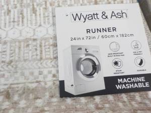 lot 44 image: Wyatt and Ash Machine Washable 24 x...