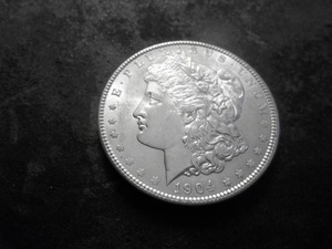 lot 21 image: 1904 Morgan Silver Dollar