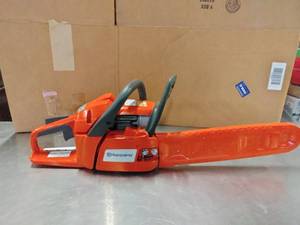 lot 106 image: Husqvarna 120 Mark III 16 Gas Chainsaw