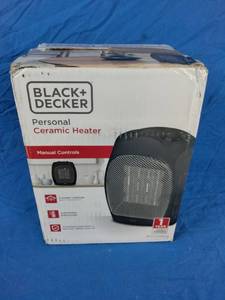 lot 116 image: BLACKDECKER Ceramic Electric Heater, Black
