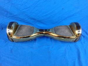 lot 147 image: GlareWheel 300-Watt 36V Hoverboard - Chrome Gold