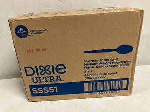 lot 21 image: Dixie Ultra Spoons