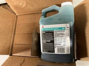 lot 25 image: 3M Bathroom Disinfectant