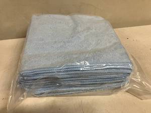 lot 29 image: Microfiber Cleaning Cloths