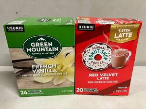 lot 93 image: French Vanilla and Red Velvet K-Cups