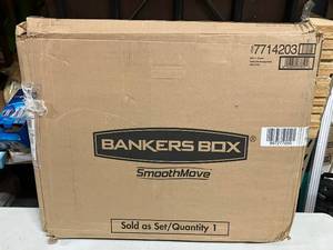 lot 4 image: Bankers Box Moving Boxes