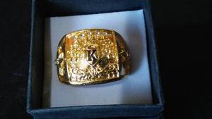 lot 966 image: Inlaid Rhinestone Letter (K)