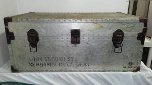 lot 707 image: Metal Chest