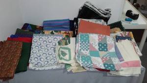 lot 785 image: Cotton, Jean, Fleece. Remnant Material in Covered Tote.