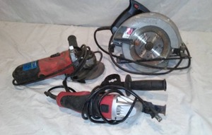 lot 446 image: Power Tools.