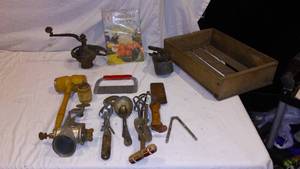 lot 485 image: Vintage Kitchen Utensils.
