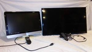 lot 493 image: Vizio 20 in. TV and Samsung 32 in. Working