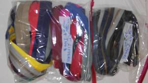 lot 817 image: 22 and 24 in. Zippers