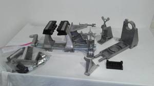 lot 825 image: Gripmaster Portable Clamp System.