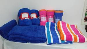 lot 831 image: Micro Plush Throw Blankets (5) and Terry Towels (5) in Covered tote.
