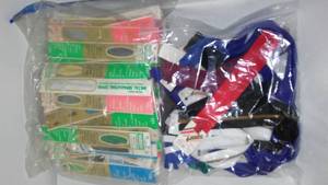 lot 870 image: Assorted  5-24 in. Zippers.
