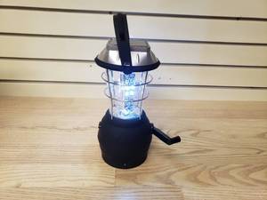 lot 38 image: Whetstone 36 LED Solar and Crank Lamp