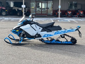 2022 SKI-DOO BACKCOUNTRY 850 E-TEC 146" SNOWMOBILE