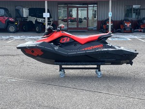 lot 9 image: 2021 SEA-DOO SPARK TRIXX 3UP 900 H.O. IBR & SOUND SYSTEM PERSONAL WATERCRAFT