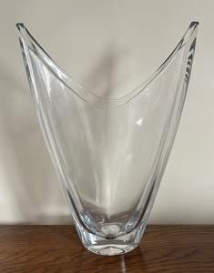 lot 38 image: Mikasa Neptune Glass Vase
