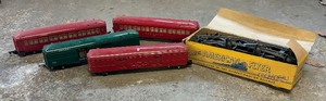 lot 155 image: New Haven and American Flyer Train Cars and Tracks