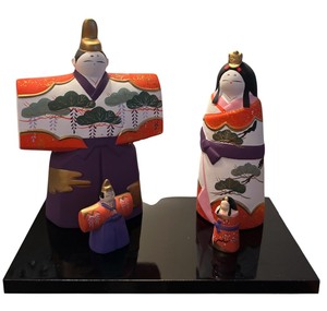 lot 70 image: Four Japan Standing Hino Tachihina Kaga Figurines