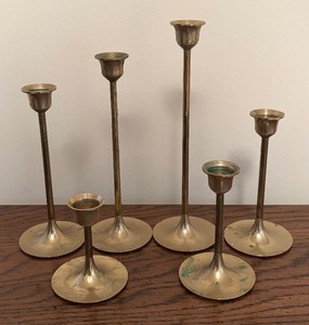 lot 173 image: Beautiful Vintage Brass Candle Holders