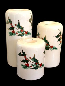 lot 168 image: Festive Beacon Hill Candle Holders
