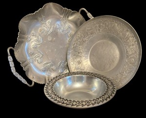 lot 176 image: Variety of Beautiful Vintage Metal Bowls