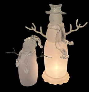 lot 291 image: Festive Frosted Snowman Decorative Figurines