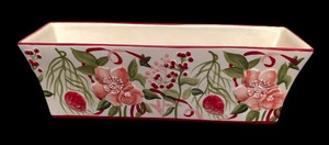 lot 301 image: Pretty Floral Planter