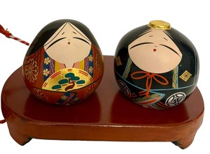 lot 189 image: Japanese Warrior & Geisha Asian Handcrafted Deco Wood Spinning Tops with Stand and Japanese Wasanbon Sugar Dry Confectionery