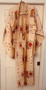 lot 118 image: Pretty Japanese Kimono