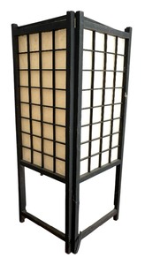lot 333 image: Wooden 18-inch Window Pane Shoji Style Lamp