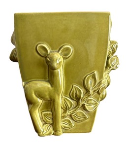 lot 340 image: Vintage Redwing Pottery Deer Motif Vase  Vintage Red Wing 1120 Pottery Vase