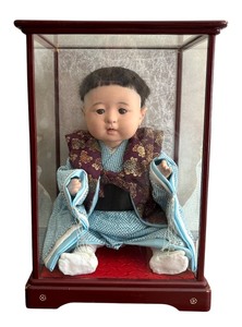 lot 350 image: Asian Doll with Display Case