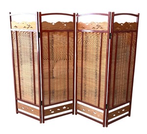 lot 352 image: Vintage Woven Screen