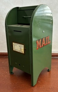 lot 373 image: Vintage Metal Mailbox Bank