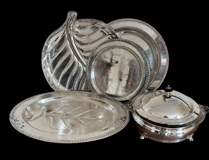 lot 199C image: Silver Plated Platters and Covered Casserole Dish