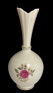 lot 428 image: Vintage Lenox Rhodora Pink Rose Vase With 24K Gold Trim 8 Tall