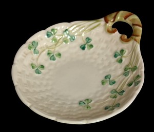lot 431 image: Belleek Shamrock Dish