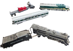 lot 343A image: Vintage American Flyer Trains