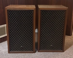 lot 451 image: Pair of Vintage Sansui Sp-1500 3 Way Speakers