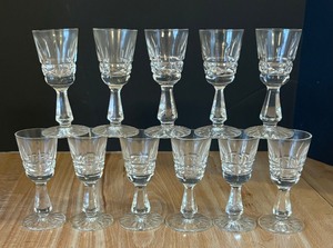 lot 457 image: Eleven Waterford Kylemore Claret Crystal Stemmed Glasses