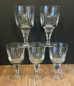 lot 460 image: Five Vintage Fostoria Goblets
