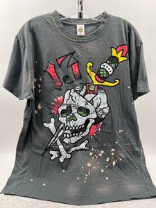 lot 138 image: Ed Hardy XL T-Shirt with Skull and Sword Design