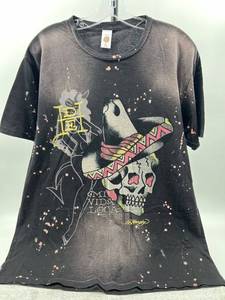 lot 141 image: Ed Hardy XL T-Shirt with Unique Design