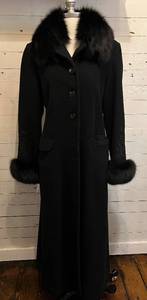 lot 370 image: Womens Long Black Wool Coat with Fur Trim by Marvin Richards, Size 8