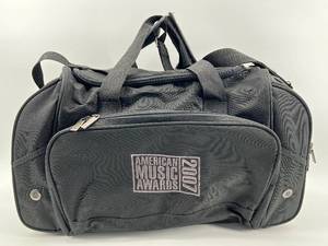 lot 479 image: American Music Awards 2007 Embroidered Travel Duffel Bag #2