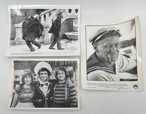 lot 513 image: Set of 3 Vintage Robin Williams Movie Promo Photos